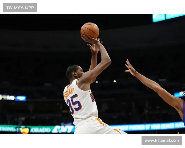 杜兰特夜店也不忘练投篮?NBA第一球痴的训练方式曝光 杜兰特夜店也不忘练投篮?NBA第一球痴的训练方式曝光